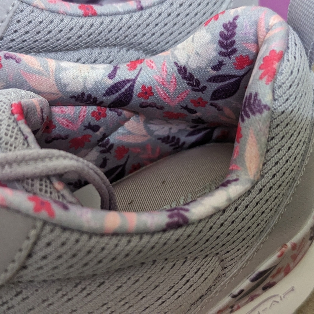 Skech- Air Dynamight Sneakers - Picture 8 of 12